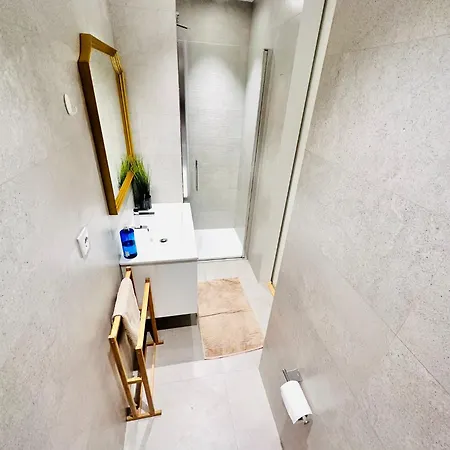 Bernardim - No 87 - 2b - The Three-bedroom Escape Appartement *