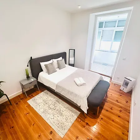 Bernardim - No 87 - 2b - The Three-bedroom Escape * Lisboa