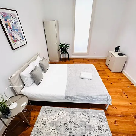 Bernardim - No 87 - 2b - The Three-bedroom Escape Apartament *